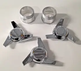 5301l 3 Bar Spinner 5301r Nos Corvette Three Chrome Center Caps And Adapters /