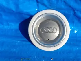 580.au1n05 Audi One S4 2005 Center Cap Wheel Oem 580.au1n05 Audi One S4 2005 Center Cap Wheel Oem