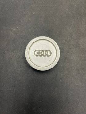 Audi Hbz811601165 1984 -1995 4000 5000 Center Cap Silver Plastic 811601165 - Genuine Oem