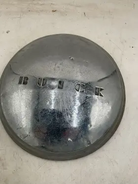 580.gm4n57 Buick 1941-50 Special Dog Dish Hub Cap 580.gm4n57 Buick 1941-50 Special Dog Dish Hub Cap