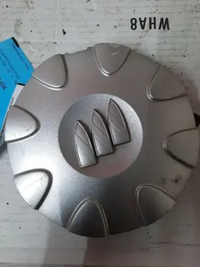 580.gm4u04 Buick Lesabre 2004 Center Cap Wheel 1559461