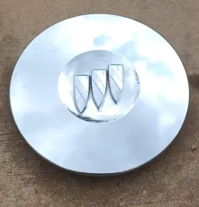 9592342 Buick Riviera Center Cap Chrome 1995-1999 Part Number Very Rare 9592342 Buick Riviera Center Cap Chrome 1995-1999 Part Number Very Rare