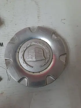 580.gm6q06 Cadillac Srx 2006 Center Cap Wheel 1559141