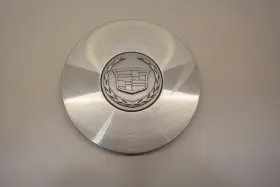 580.gm6v03 Cadillac 2003 Deville Center Cap