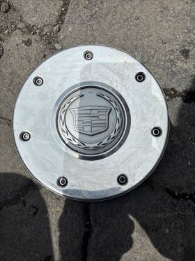 Cadillac Pn9593653 2003-2004 Cts Oem Center Cap