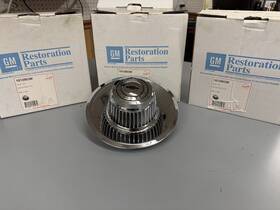 Chevrolet 1012bow Corvette Chevy Rally 1002-1012bow 1031bow Chrome Wheel Center Cap