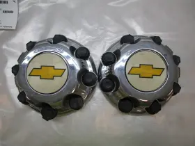 1028-05075 Chevrolet 01 - 06 Chevy Silverado 2500 8 Lug Chrome Center Cap Pair 2 Oem Lkq