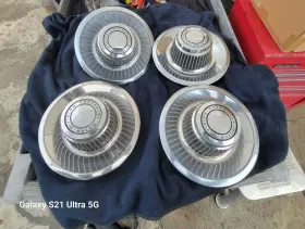 71-955 Chevrolet 4 Derby Center Caps Corvette Rally Wheels Gm Licensed Metal Flags 71-955 Chevrolet 4 Derby Center Caps Corvette Rally Wheels Gm Licensed Metal Flags