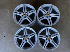 Chevrolet 84978126 19 20 Inch Corvette C8 Stingray Rims Wheels Set 2024 Oem 84978127