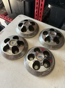 993804 Chevrolet 1969-1970 Chevelle Camaro Nova Gm Accessory # Bolt On Caps