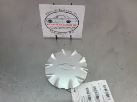 580.gm8s05 Chevrolet Truck 2005 Chevy Ssr Center Wheel Cap Silver Satin - Oem 580.gm8s05 Chevrolet Truck 2005 Chevy Ssr Center Wheel Cap Silver Satin - Oem