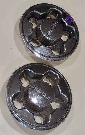 Chevy 14034479 1982-1984 Chevrolet Cavalier Oem Wheel Center Cap Ppyo J2- Two
