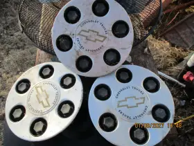 Cm361 Chevy 3 Pc Gmc Truck Caps Of 6 Lug 15 Inch 15x8 Rally Wheel Center Hub Cap