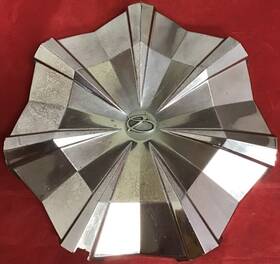 Detata Dt-112 One Very Used Chrome Centercap P/n Dt 112 /12780