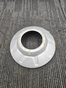 Dodge 1985-86 D100 Vintage Hubcap Old Wheel Cover Rare Center