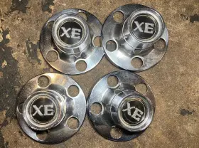 3766038 Dodge 4 1978-1979 Magnum Xe 15 Inch Wheel Rim Chrome Center Hub Caps Oem 78-79 3766038 Dodge 4 1978-1979 Magnum Xe 15 Inch Wheel Rim Chrome Center Hub Caps Oem 78-79