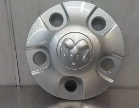 580.ch8m18 Dodge 2018 Ram 1500 Center Wheel Cap