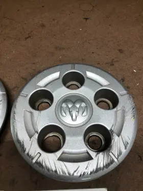 68417597aa Dodge 68414166aa One 1 Scuffed Promaster Ram Oem Silver Center Cap 2534 68417597aa Dodge 68414166aa One 1 Scuffed Promaster Ram Oem Silver Center Cap 2534