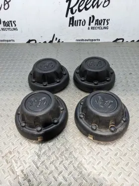 580.ch8n14 Dodge Truck 4 12-18 Ram 2500 Black 8 Lug Wheel Center Hub Cap 1153676