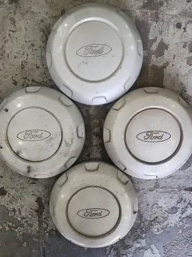 4l34-1a096-ec Ford 4l34-1a96-ec 2004-2017 Oem Expedition F150 Silver Snap In 17 Inch Center Cap