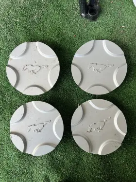 560-3307 Ford Mustang 1999-2004 Wheel Center Caps Full Set Of 4