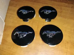6m2z-1130-j Ford Mustang Mach-e Oem Center Cap Black / Chrome Used