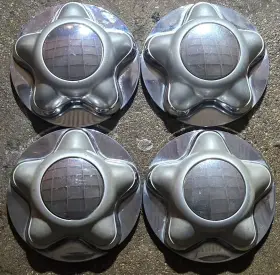 F65a-1a096-ca Ford F65z-1130-ca Set Of Oem 1997-99 F150 Expedition Chrome/silver Center Caps
