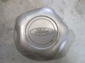 580.fd8197 Ford Truck Ranger 1997 Center Cap Wheel 48216