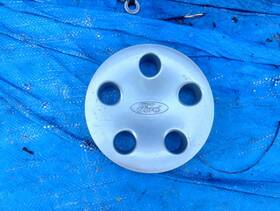 Ford Xf22-1a096-ec 1999 2000 2001 2002 2003 Windstar Silver Center Cap Xf221a096ec A