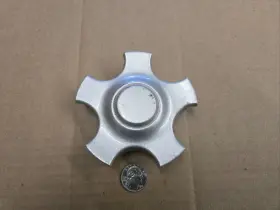 Yf12-1a096-bc Ford Oem 2000-2007 Taurus Silver 4.125 Inch Center Cap Hub Dust Cover Yf12-1a096-bc Ford Oem 2000-2007 Taurus Silver 4.125 Inch Center Cap Hub Dust Cover