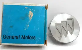 25515581 General Motors Buick Wheel Center Cap Oem Gm #25515581 2.5 Inch Diameter