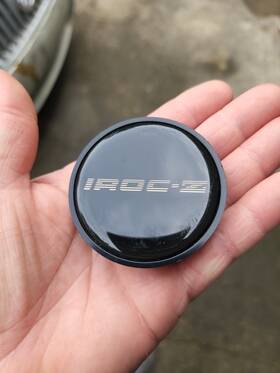 Gm 14066937 1985-88 Chevrolet Camaro Iroc-z Nos Wheel Center Hub Cap 14068775 Oe