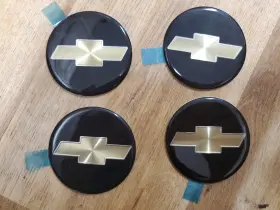 15545320 Gm Set Of 4 New Hub Cap Inserts Bowtie 1988-91 Chevrolet Gmc C/k Truck 15545320 Gm Set Of 4 New Hub Cap Inserts Bowtie 1988-91 Chevrolet Gmc C/k Truck