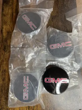 84165540 Gm Oem 2017-2022 Canyon Or Acadia Set Of 4 Center Wheel Caps Black Red 84165540 Gm Oem 2017-2022 Canyon Or Acadia Set Of 4 Center Wheel Caps Black Red