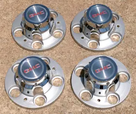 15649145 Gmc Set Of 4 Metal Genuine 5-lug Center Caps Hubcaps C1500 Square Body 1977 1991 15649145 Gmc Set Of 4 Metal Genuine 5-lug Center Caps Hubcaps C1500 Square Body 1977 1991