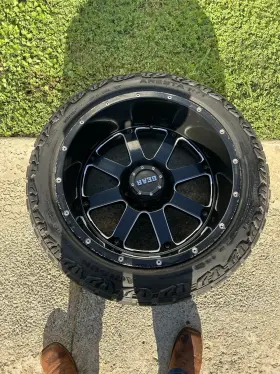 Mo97021235944n Gmc 22x12.5 Chevy/gmc Wheels Missing One Center Cap Came Off An 02 Mo97021235944n Gmc 22x12.5 Chevy/gmc Wheels Missing One Center Cap Came Off An 02