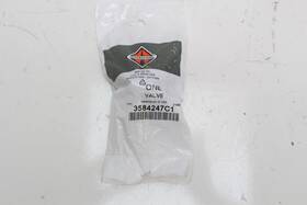 International 3584247c1 Genuine Navistar Fitt Plastic