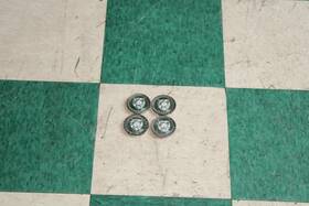 Jaguar 580-jaguar 97-08 Xk8 Chrome Surround Green Wheel Rim Center Caps Set 4x Oem Oe Wty