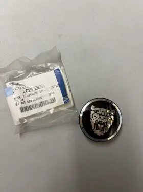 C2s28254 Jaguar New Genuine Xj Center Cap Black Background Small Font Oem