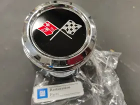 470078 Keen 1978 Corvette C3 Pace Car Wheel Center Cap With Emblem New Single