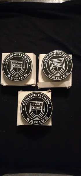 2018.5.23 Lexani 022-al Competion Series C/s Center Caps New In Box