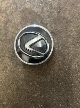 P10276 Lexus 74364 Center Cap . Is250t