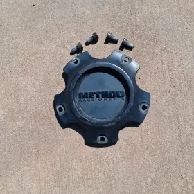 T077k55 Method Custom Wheel Center Cap Black P/n With 4 Of 5 Mounting Screws