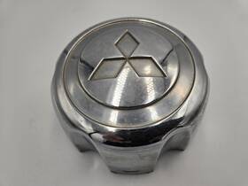 Mitsubishi Trucks Mb81658t 1 1997-2004 Montero Sport Wheel Center Cap Mb816581 Used