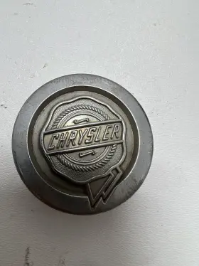 04895899 Oem Chrysler 300 Aspen Sebring Wheel Center Cap Used 04895899 Oem Chrysler 300 Aspen Sebring Wheel Center Cap Used