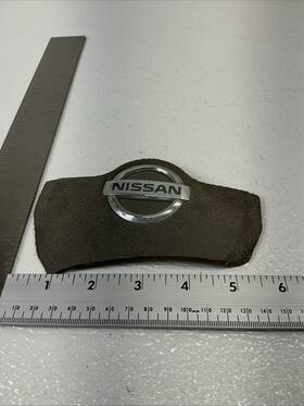 Oem 2101017132 08-13 Nissan Rogue Steering Wheel Emblem Badge Logo D 128c