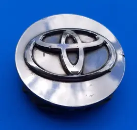 4260348130 Oem Toyota Avalon Camry Highlander Matrix Sienna Wheel Rim Hubcap Center Cap B39 4260348130 Oem Toyota Avalon Camry Highlander Matrix Sienna Wheel Rim Hubcap Center Cap B39