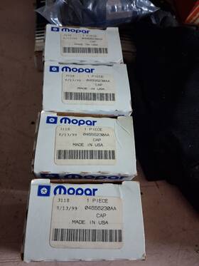 Oem 4656230aa Wheel Center Caps
