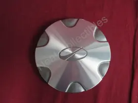 15715636 Oldsmobile Nos Oem Bravada Center Cap 1998 - 2001
