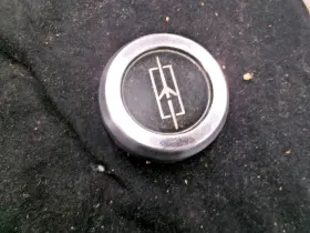 822519270 Oldsmobile Oem Wheel Center Cap Chrome Heavy Alloy 1408 4127